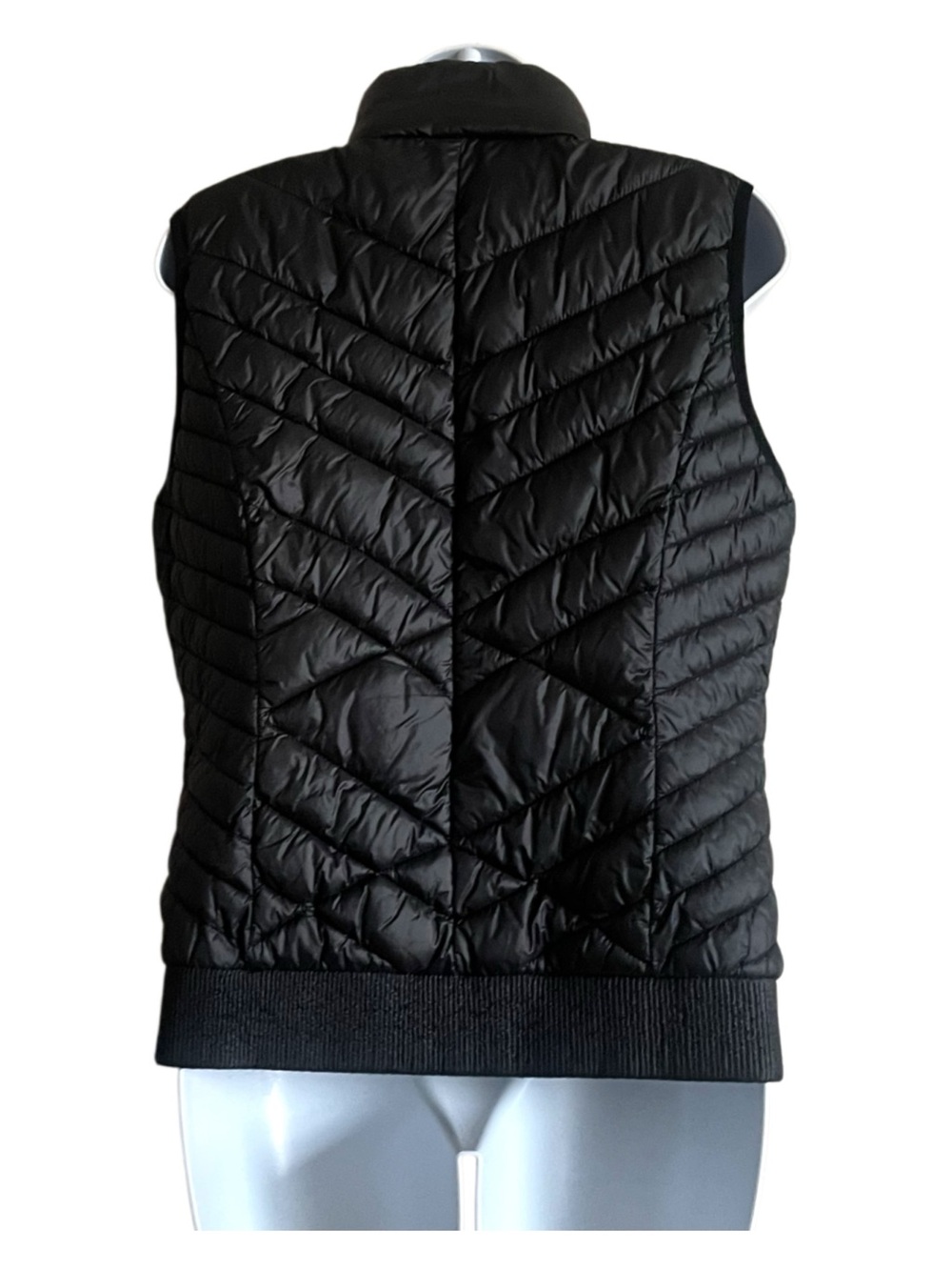 Bernardo Black Quilted Sleeveless Puffer Vest - Picture 3 of 6